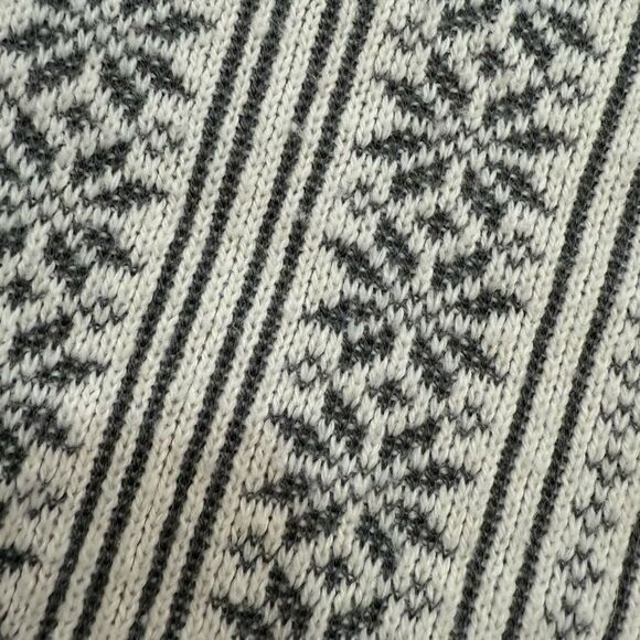 Vintage Espirit White Fair Isle Snowflake Sweater Medium - Picture 6 of 6